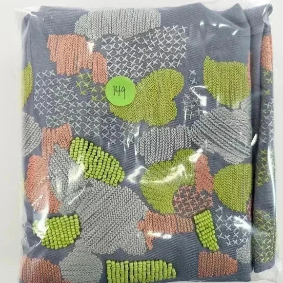 Boden Heavy Embroidered Skirt Size 8P Gray And Green Knee Length - Picture 2 of 9